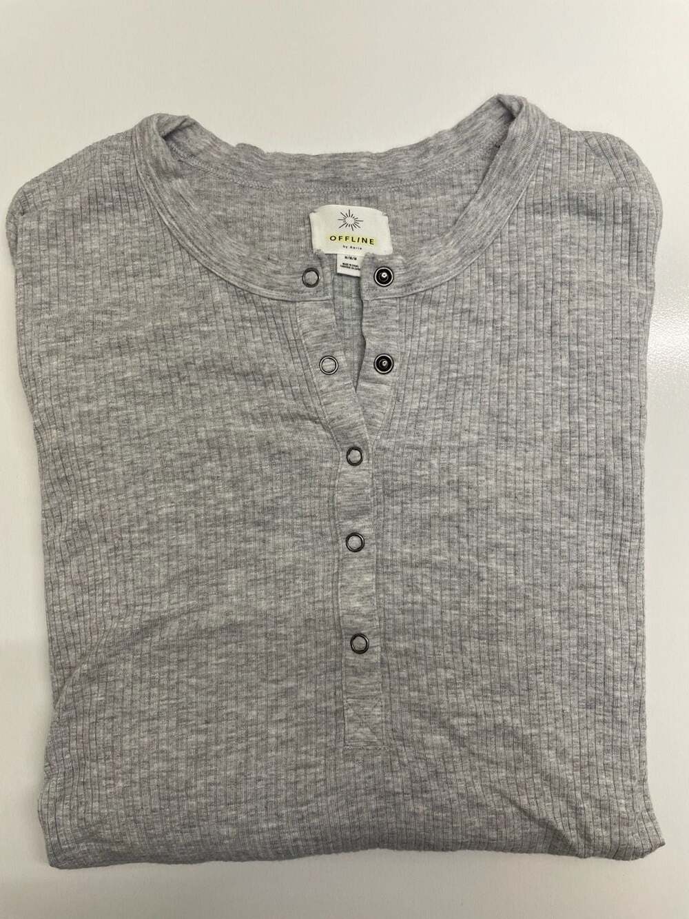 Offline by Aerie Henley Top Size M Grey Ribbed Long Sleeve Shirt
